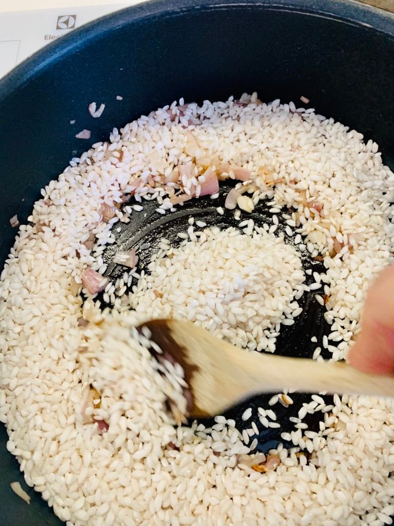 Rice in the pan 