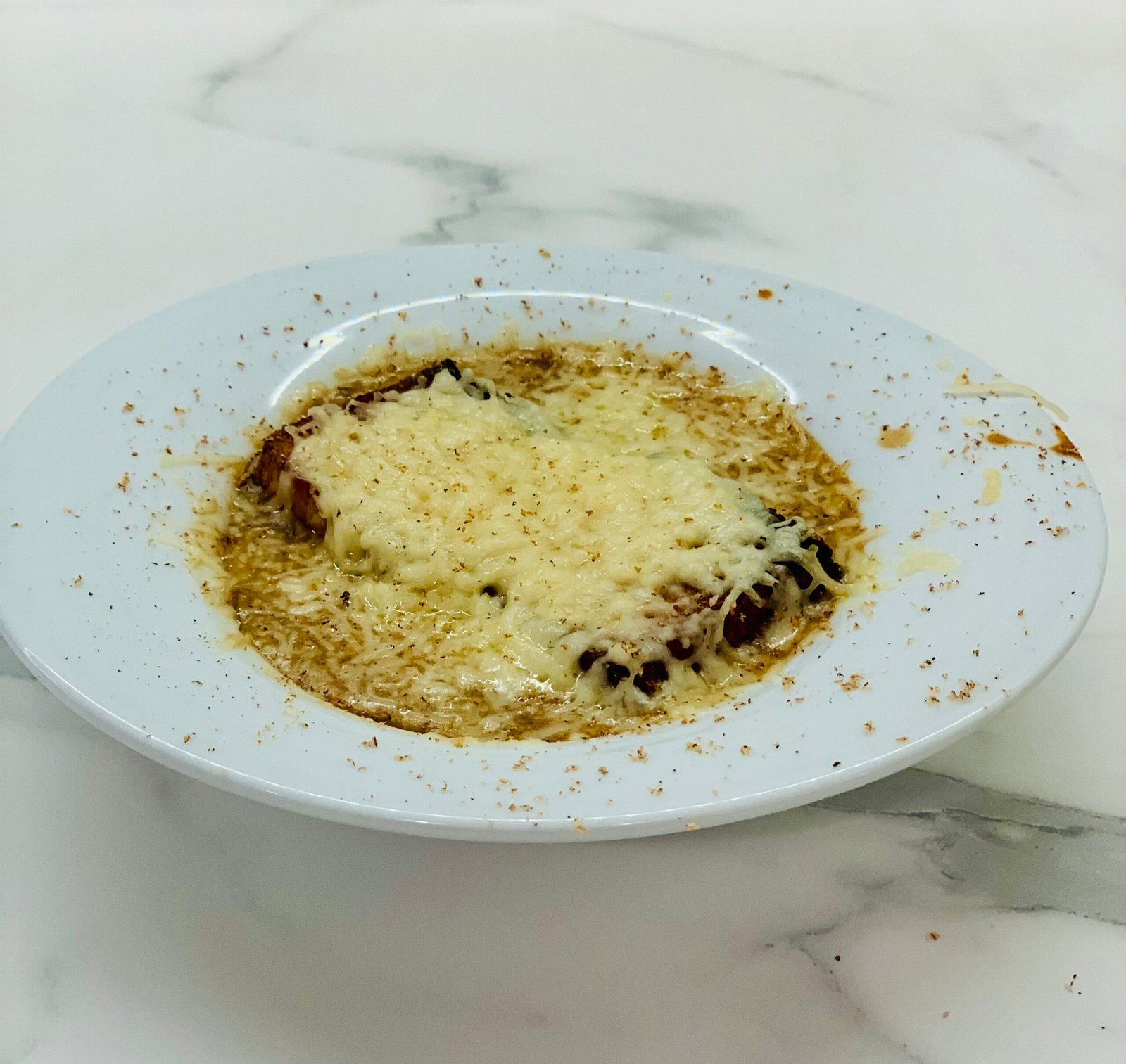 Authentic French onion soup, recipe step by step